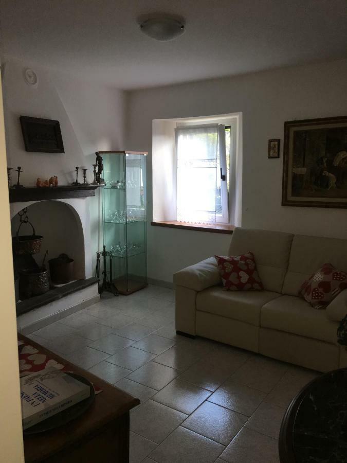 Bellano Casa Elena Lägenhet Exteriör bild