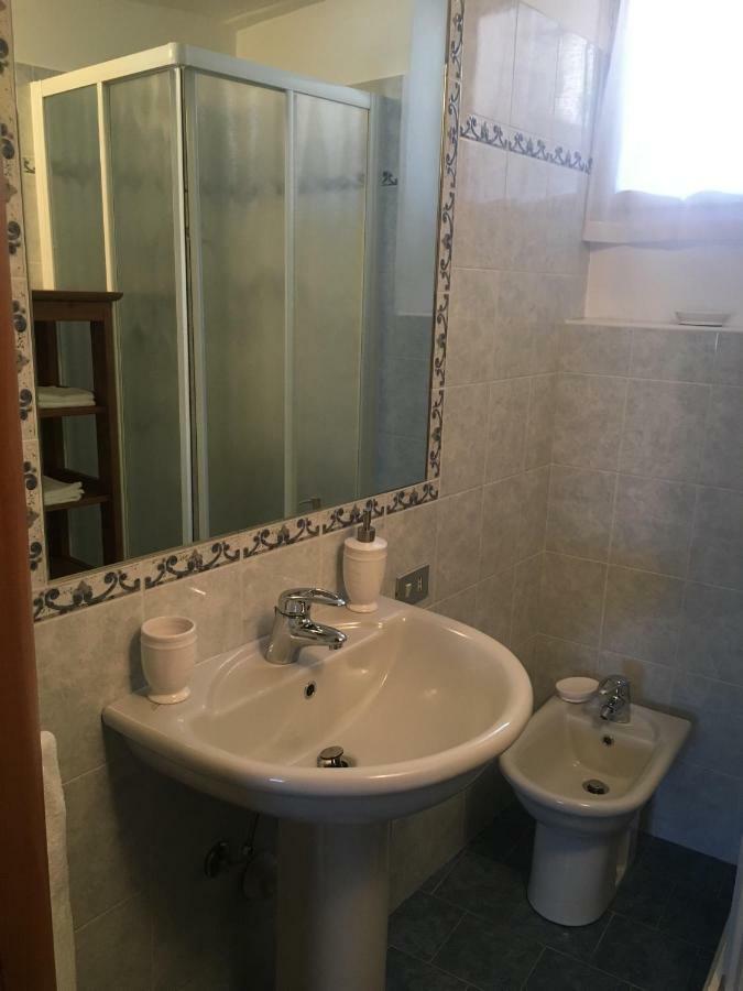 Bellano Casa Elena Lägenhet Exteriör bild