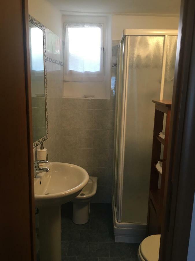 Bellano Casa Elena Lägenhet Exteriör bild